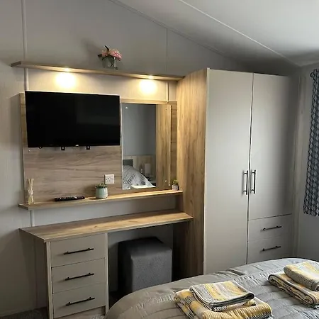 Modern Lodge With Amazing Views Newquay  Exterior photo