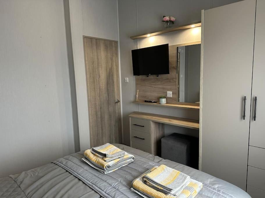 Modern With Amazing Views Holiday home